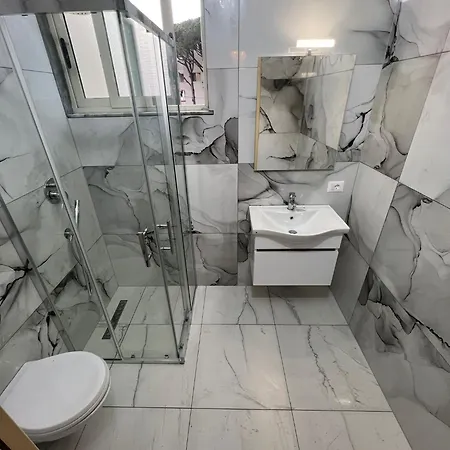 Apartment Beach Apartment Golem (Tirana)